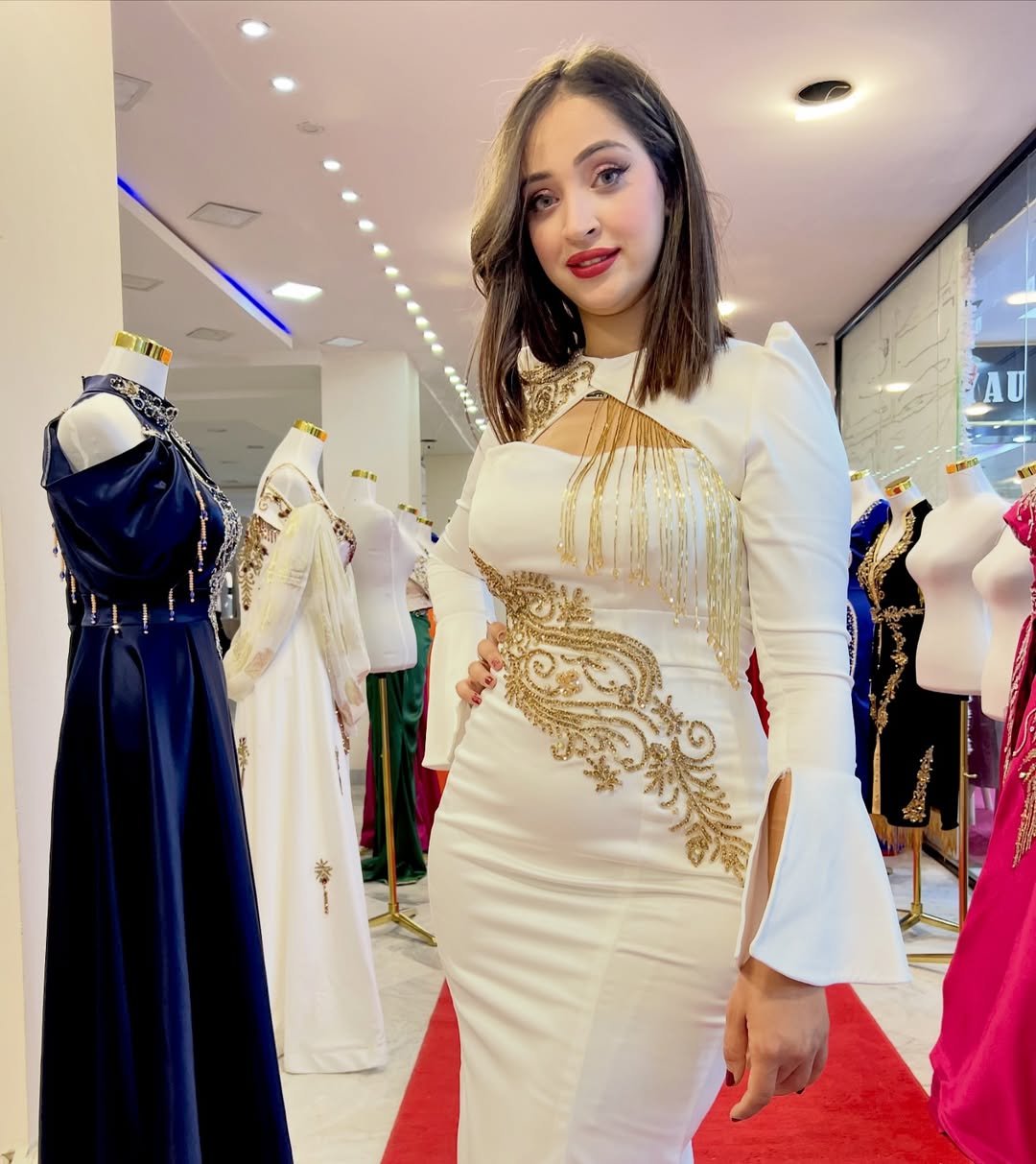 MODEL LAFINE لافين