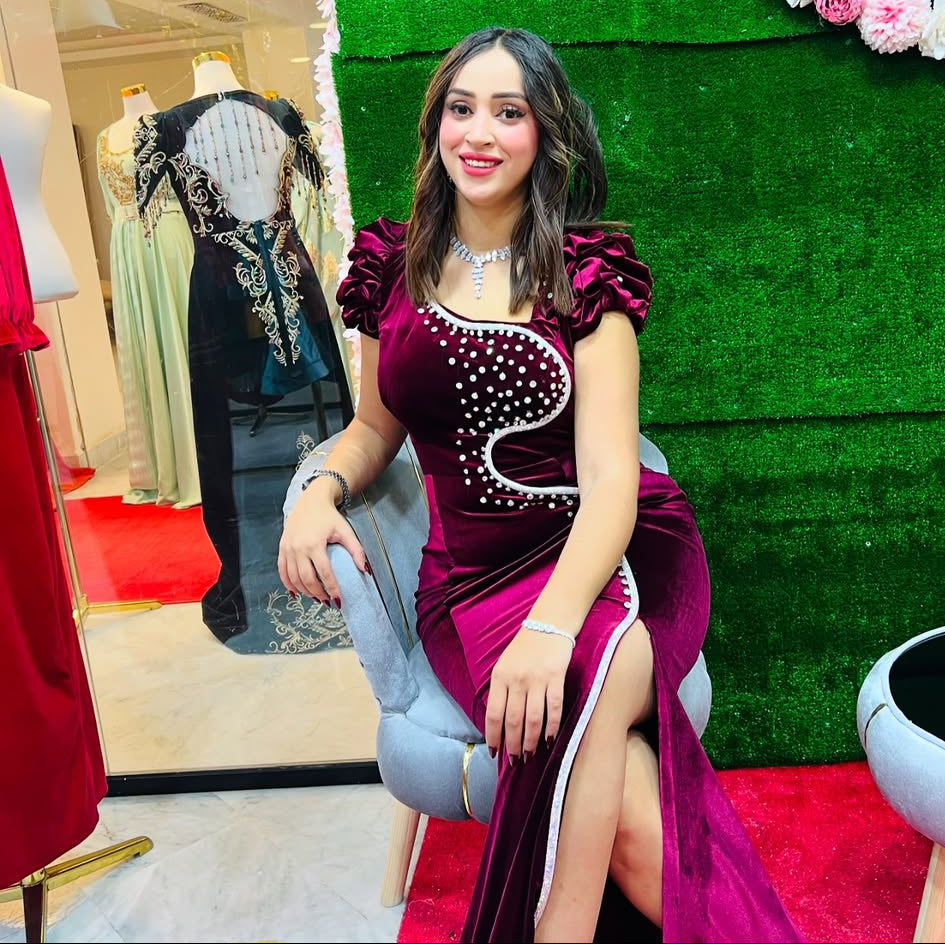 MODEL MIRA ميرا