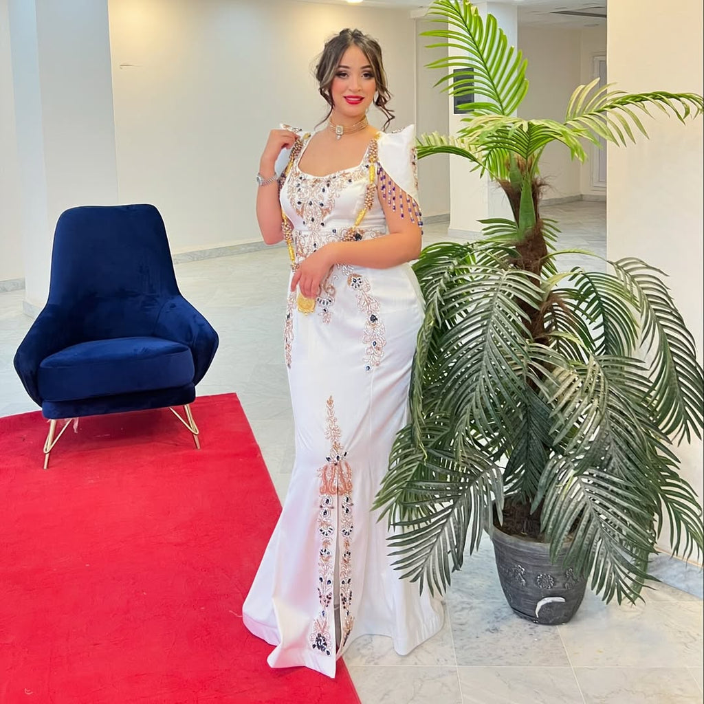 MODEL NORINE نورين