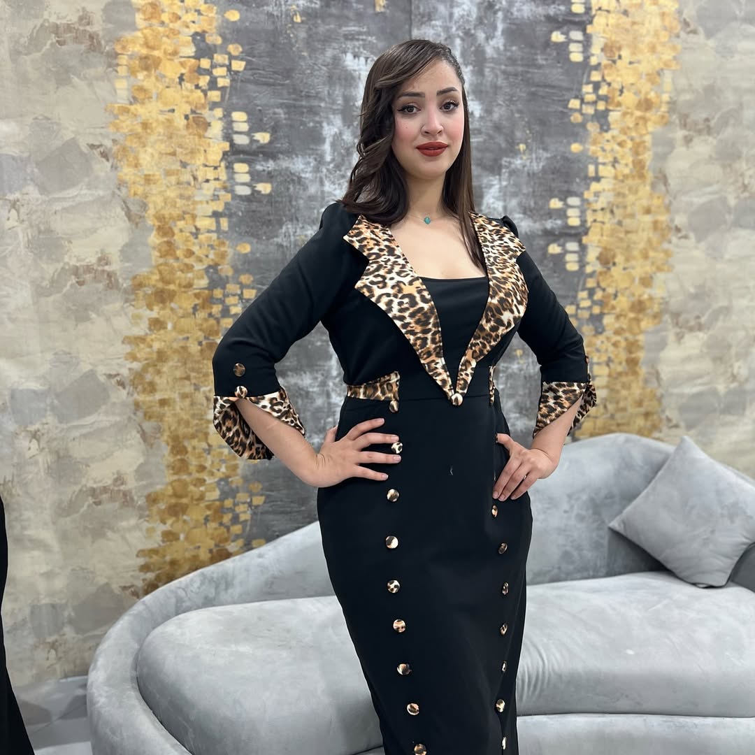 MODEL LOURA لورا
