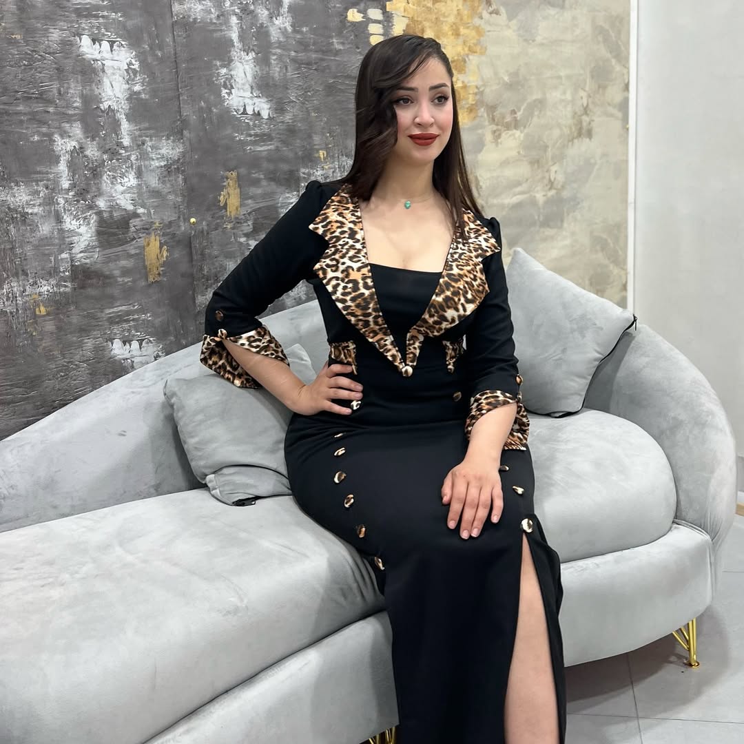 MODEL LOURA لورا