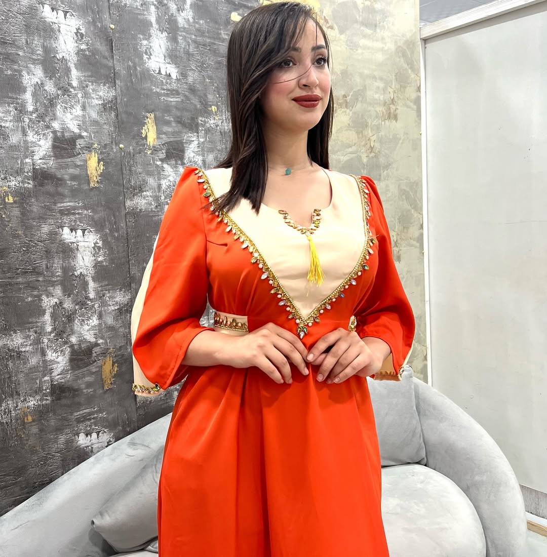 MODEL DJANA جنى
