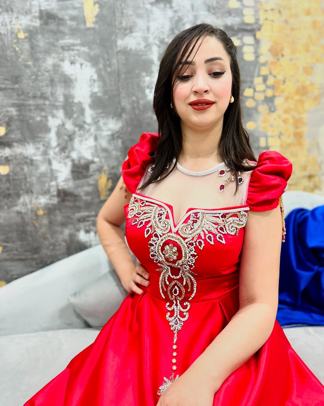 MODEL ALMA ألما
