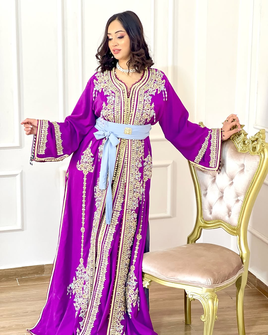 MODEL OBARGINA اوبارجينا