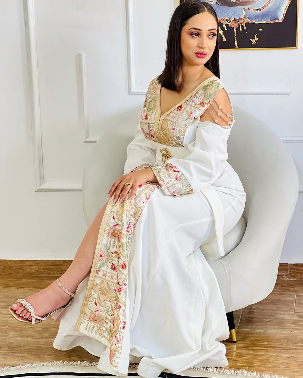 MODEL NINA نينا