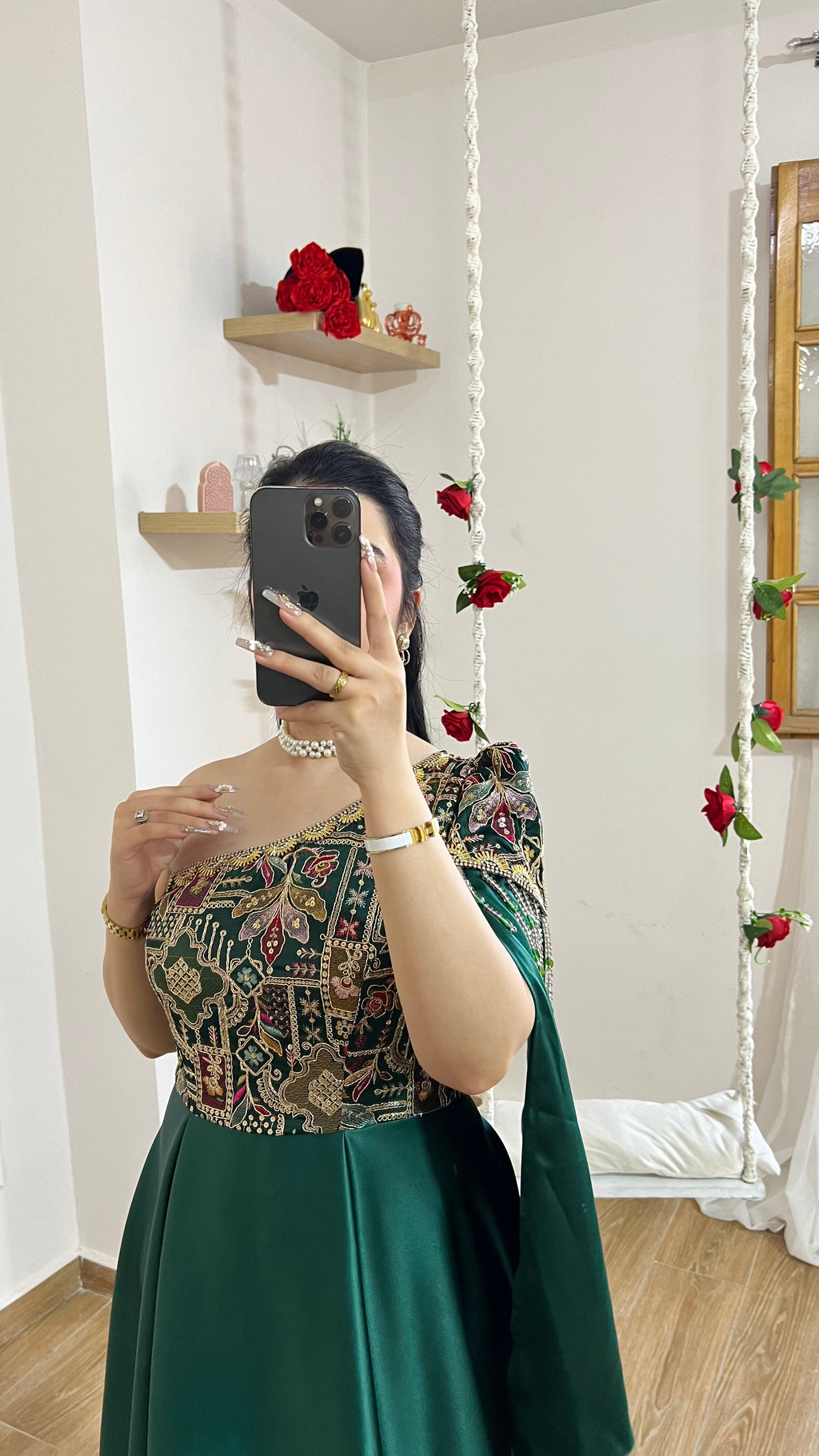 MODEL HIND هند