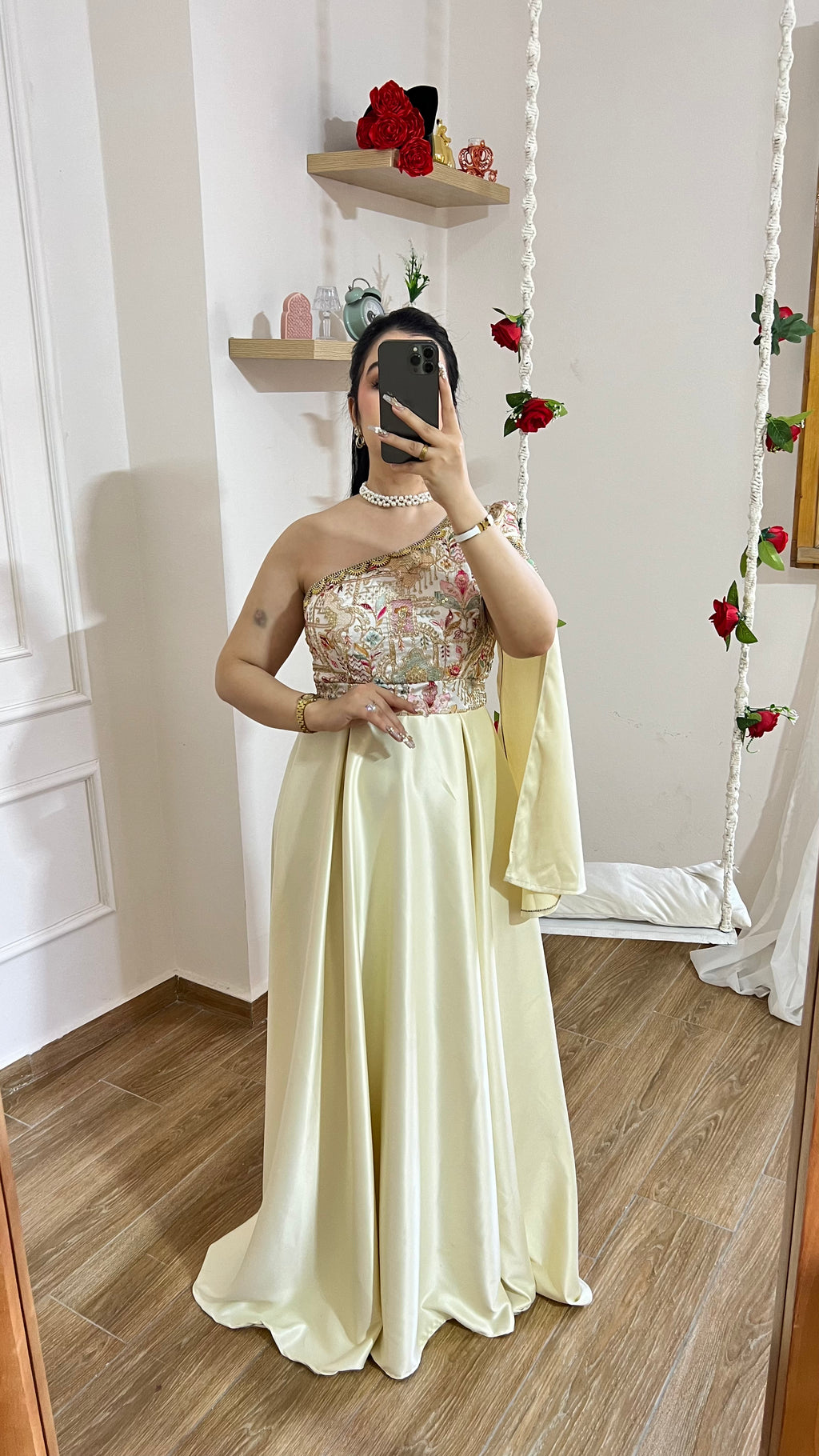 MODEL HIND هند